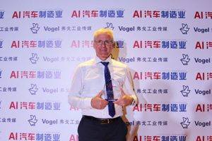 rettifica automotive premio Cina Studer