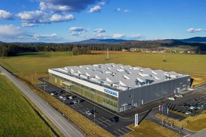 robot Yaskawa produzione Slovenia