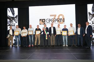 Gasparini 70 anni attività premiazione collaboratori