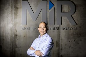 MiR Mobile Industrial Robots fusione AMR Walter Vahey