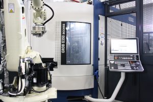 Biglia cella robotizzata Grob tornitura lavorazione piccoli particolari