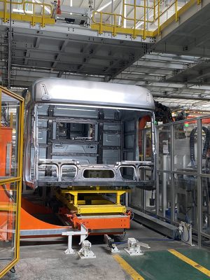Comau saldatura automatizzata camion Foton Daimler Cina