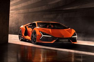 PTC Automobili Lamborghini CES LAs Vegas Intelligent product lifecycle